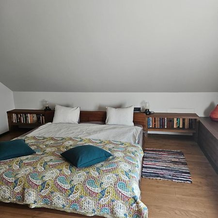 Apartmán Kerpji Ulmale Exteriér fotografie